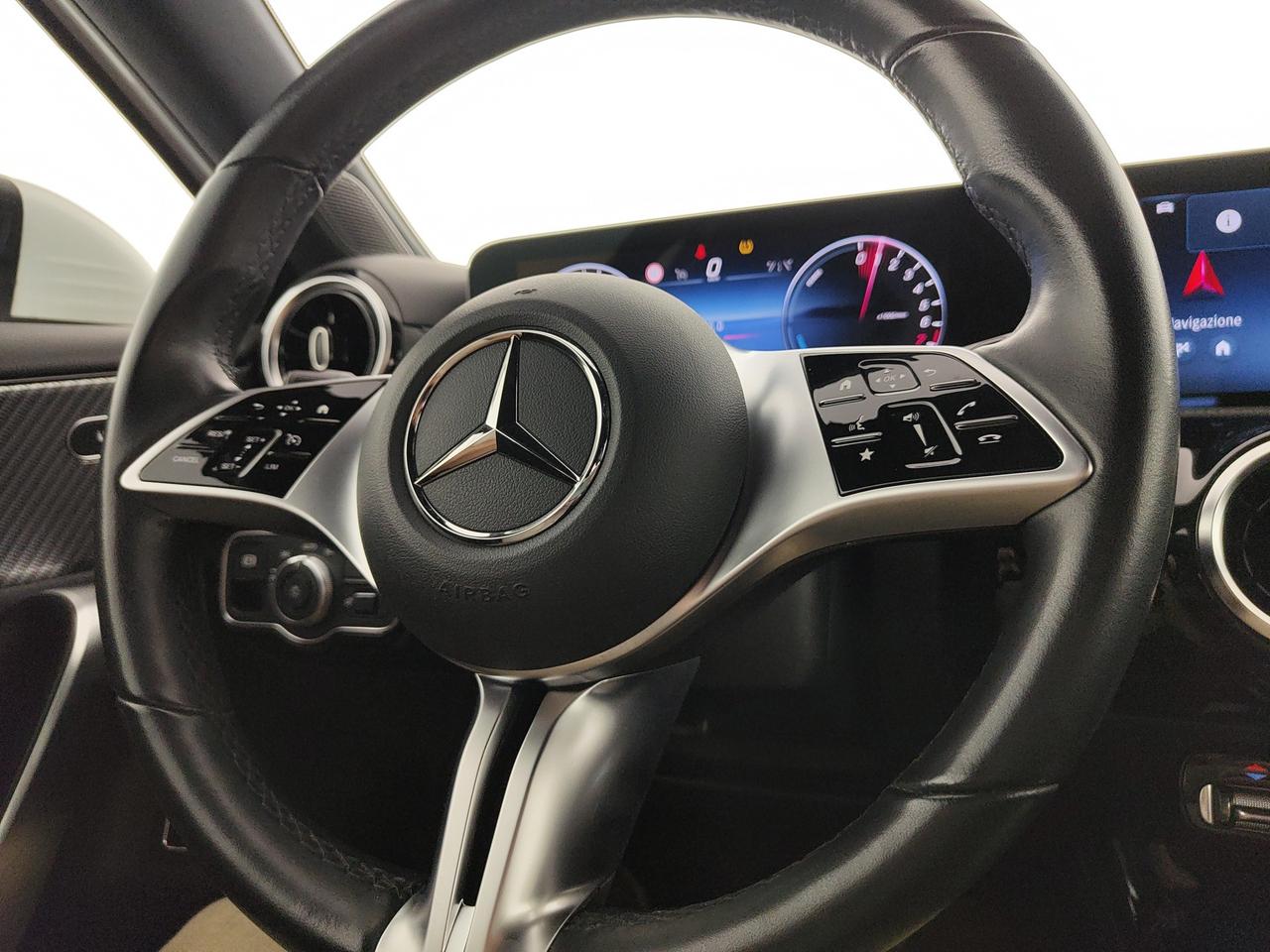 Mercedes-Benz A 250 e phev Progressive Advanced auto