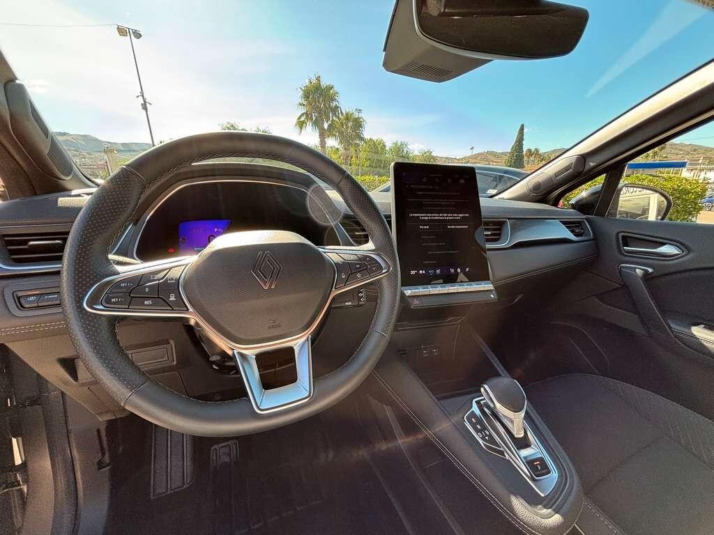 Renault Symbioz Full Hybrid E-Tech 145 CV Iconic 2025/ KM 24.000 IVA ESPOSTA Tua a solo 255 Euro al mese
