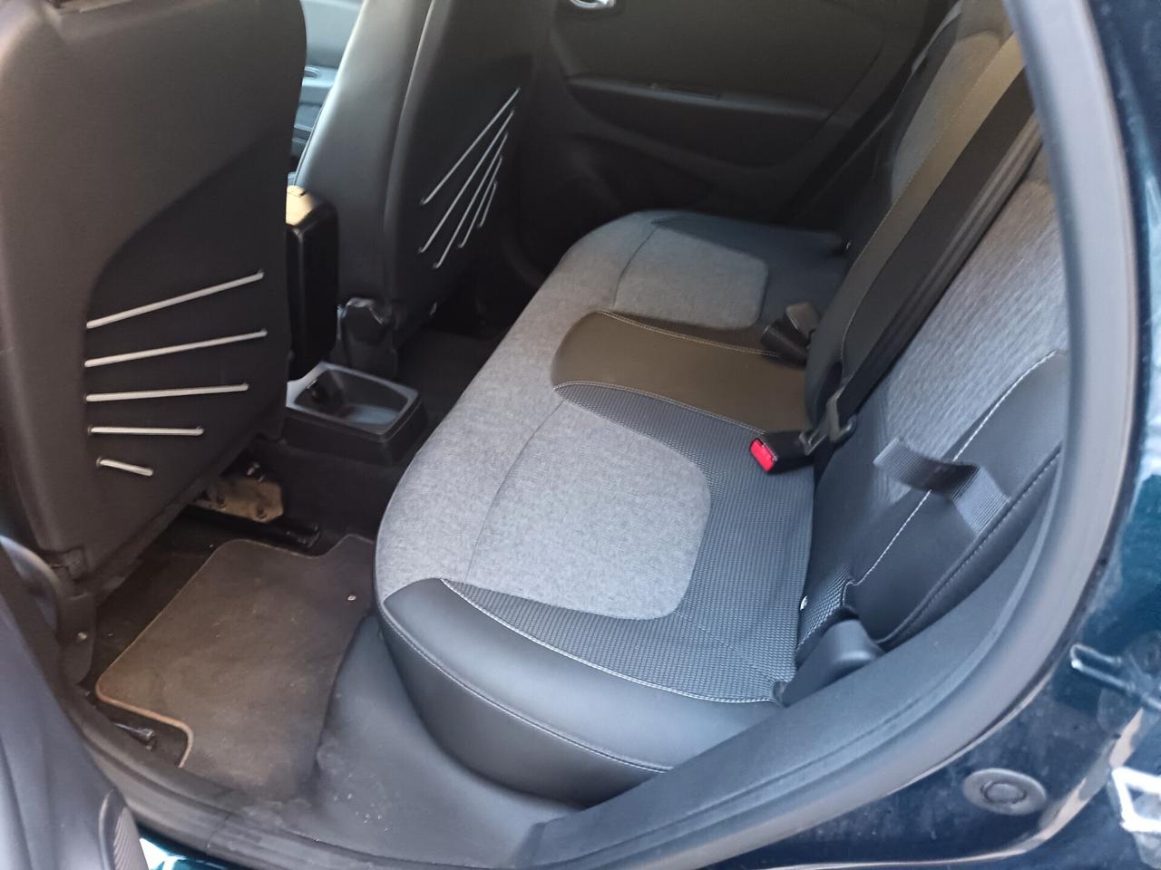 Renault Captur 1.5.DCI Sport Edition2 km.95000 Full Optional