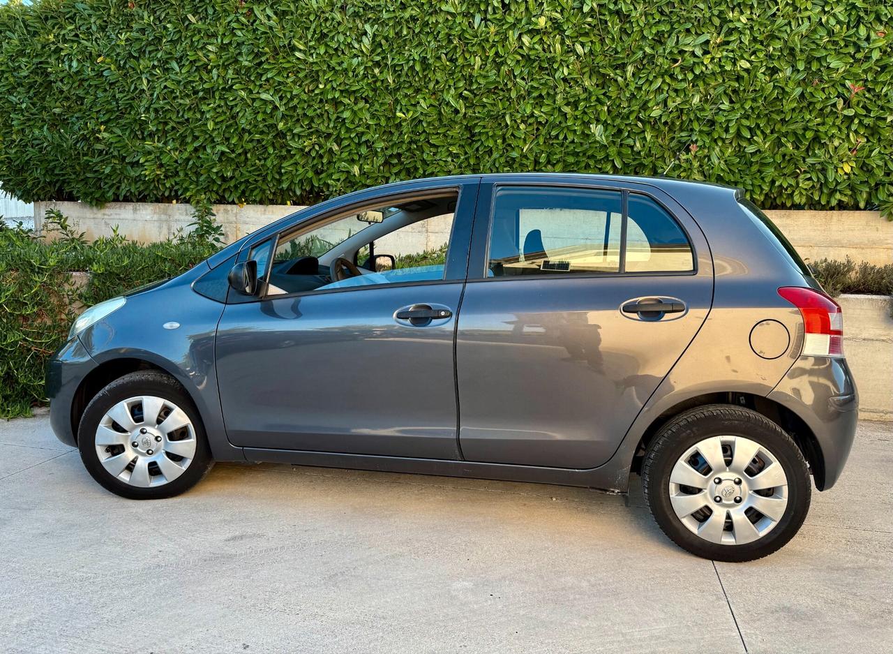 Toyota Yaris 1.3 5 porte Sol