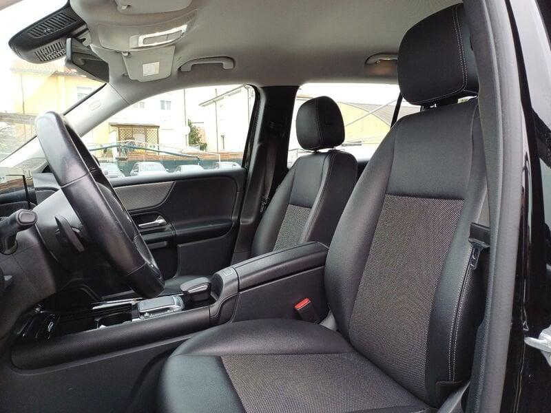 Mercedes-Benz GLB GLB 180 d Automatic Business