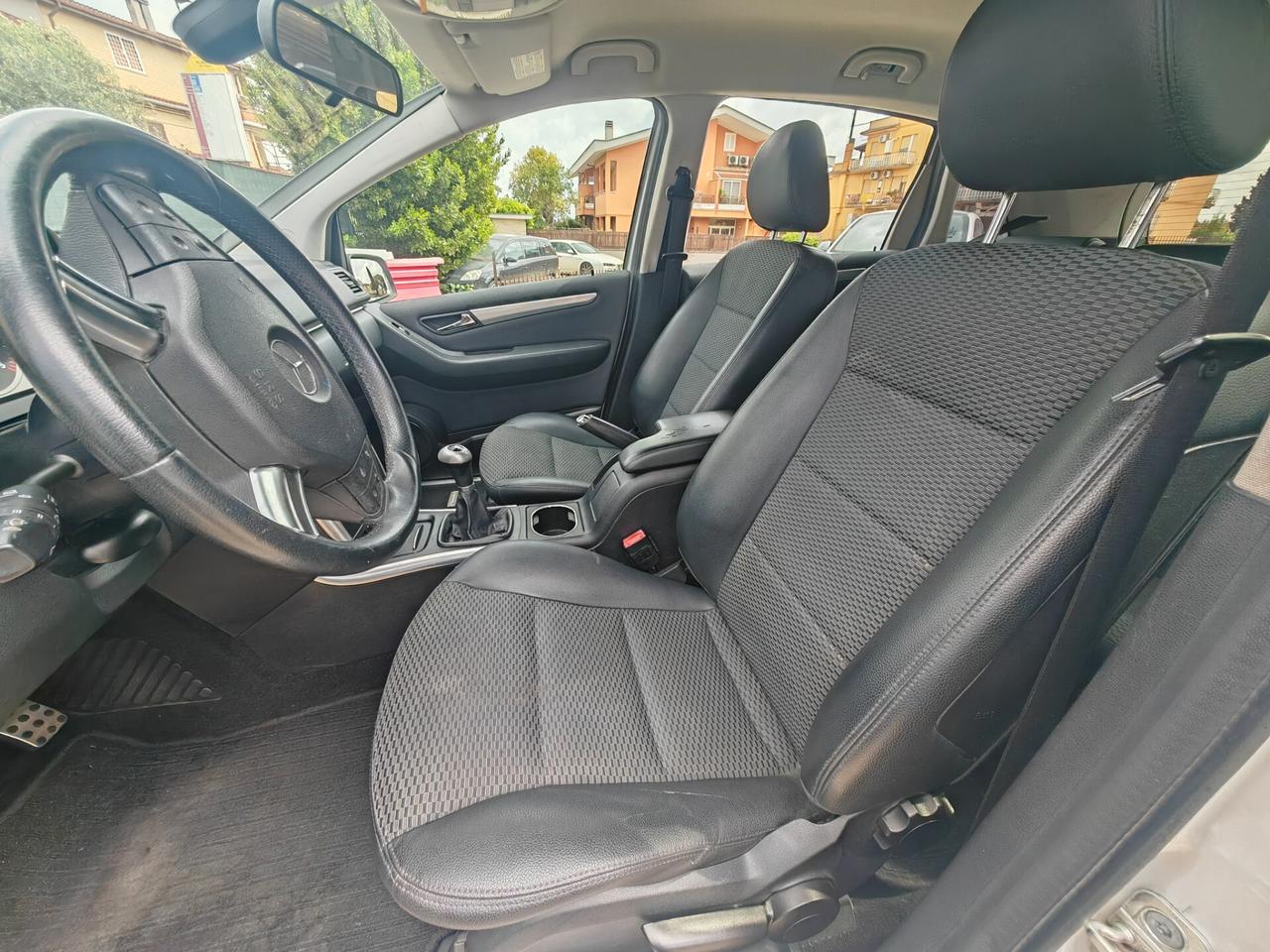Mercedes-benz B 180 B 180 CDI Sport NAVI