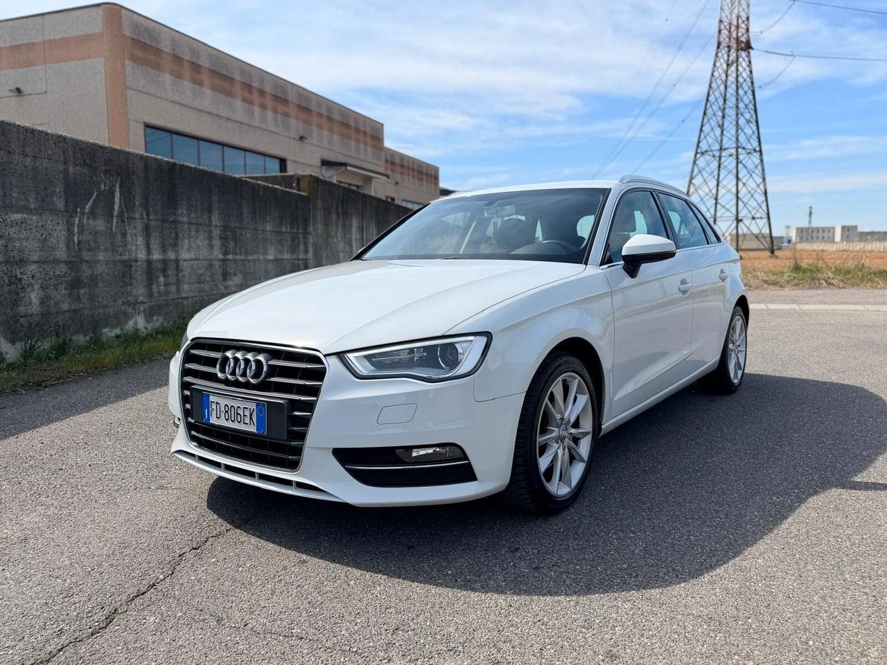 Audi A3 SPB 1.6 TDI clean diesel Ambition