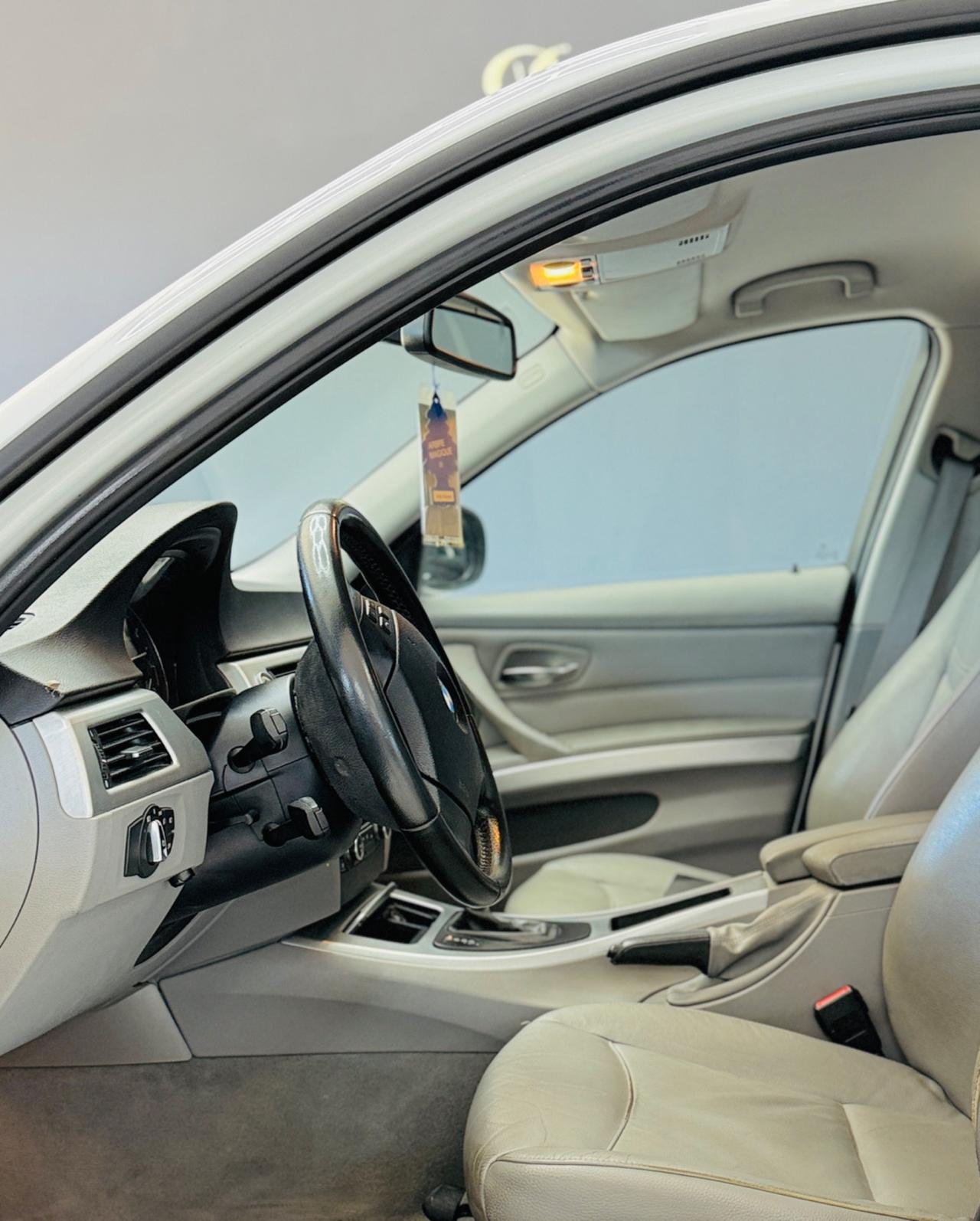 Bmw 320 320d cat Touring Attiva
