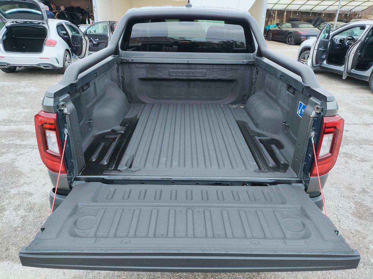 VOLKSWAGEN Amarok II 2023 - Amarok 2.0 tdi Life 4motion auto