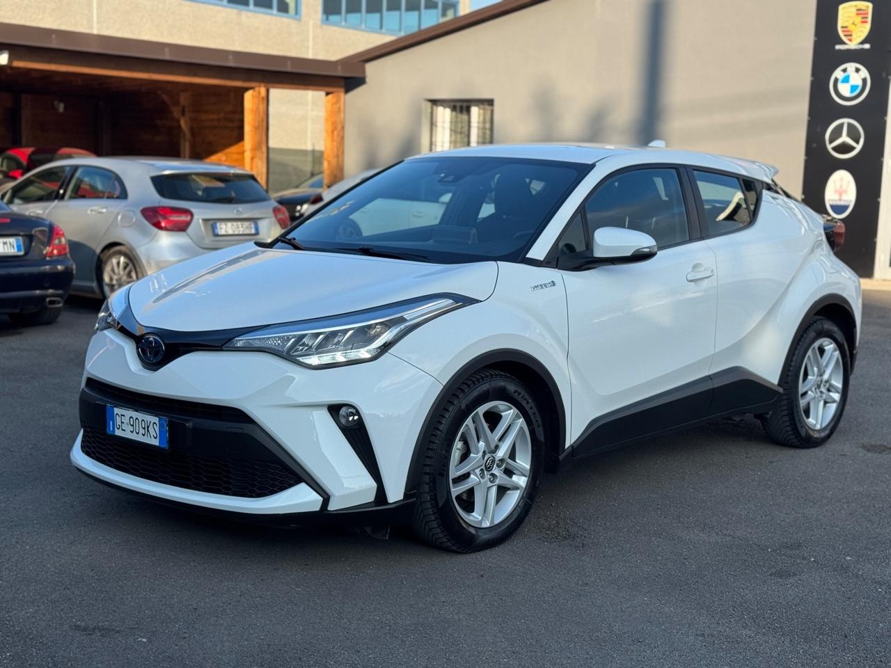 Toyota C-HR 1.8 Hybrid E-CVT Toyota Team