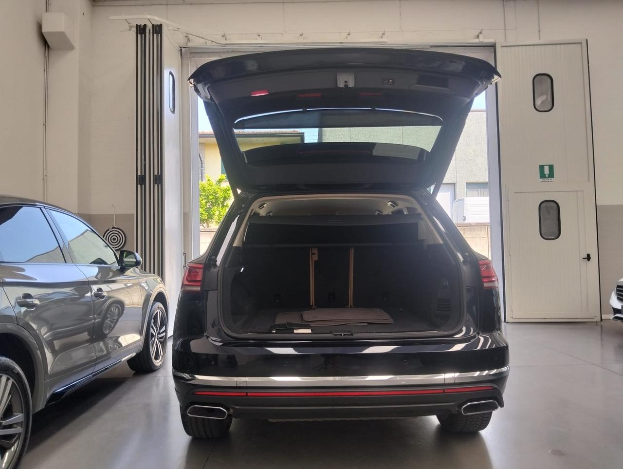 Volkswagen Touareg 3.0 V6 TDI SCR Atmosphere