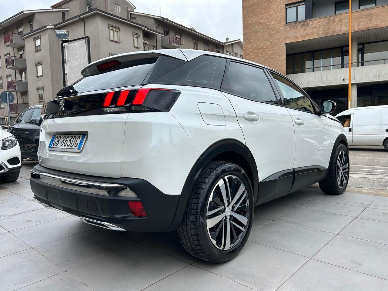 Peugeot 3008 BlueHDi 130 S&S Business