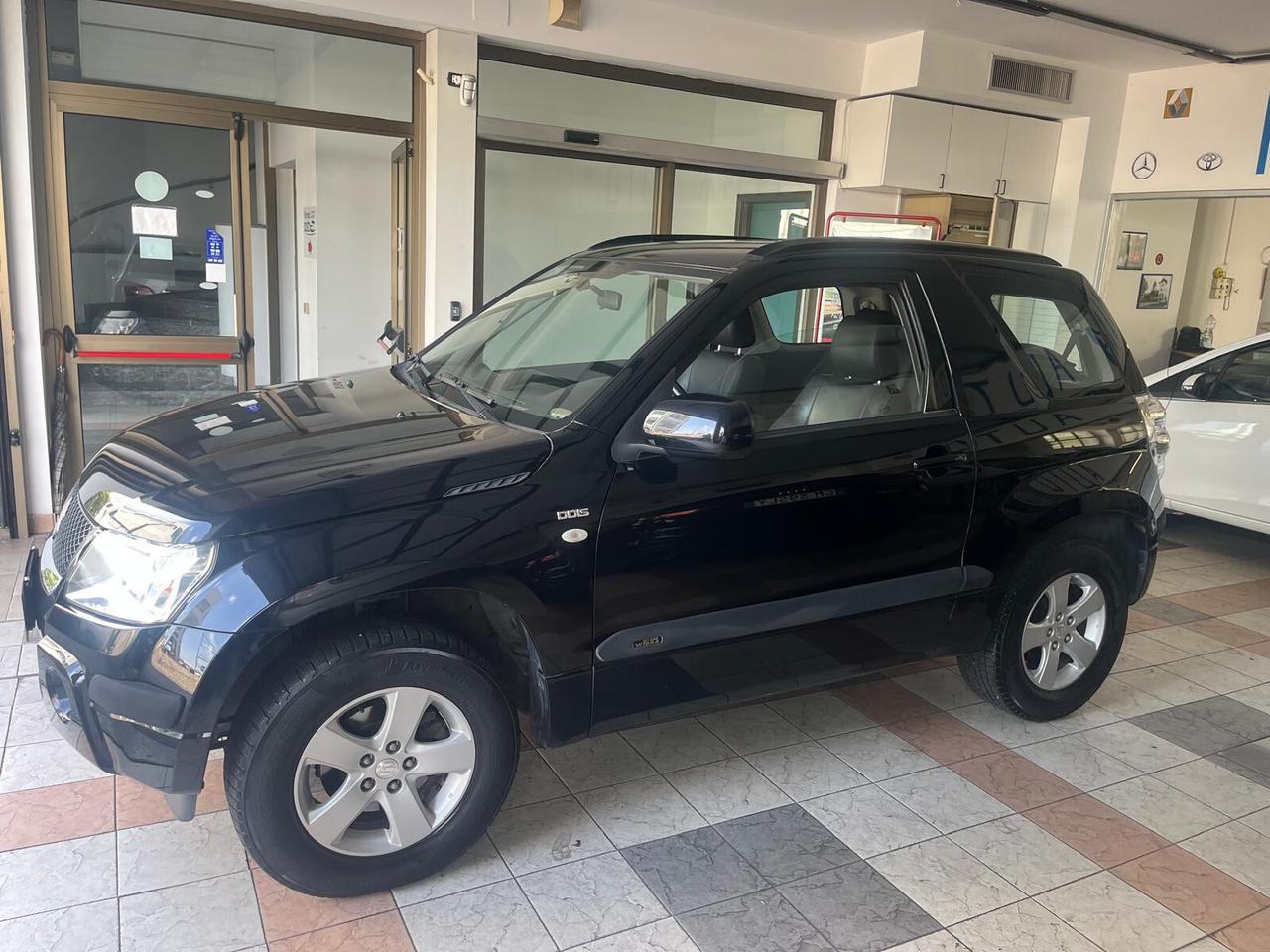 Suzuki Grand Vitara 1.9 DDiS 3 porte