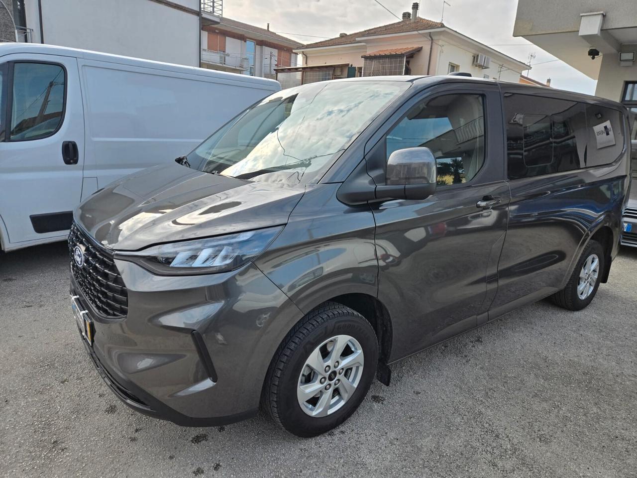 FORD TOURNEO CUSTOM TREND EDITION 2.0 136 cv PC -PROMO MARZO GA FIN&SAFE-