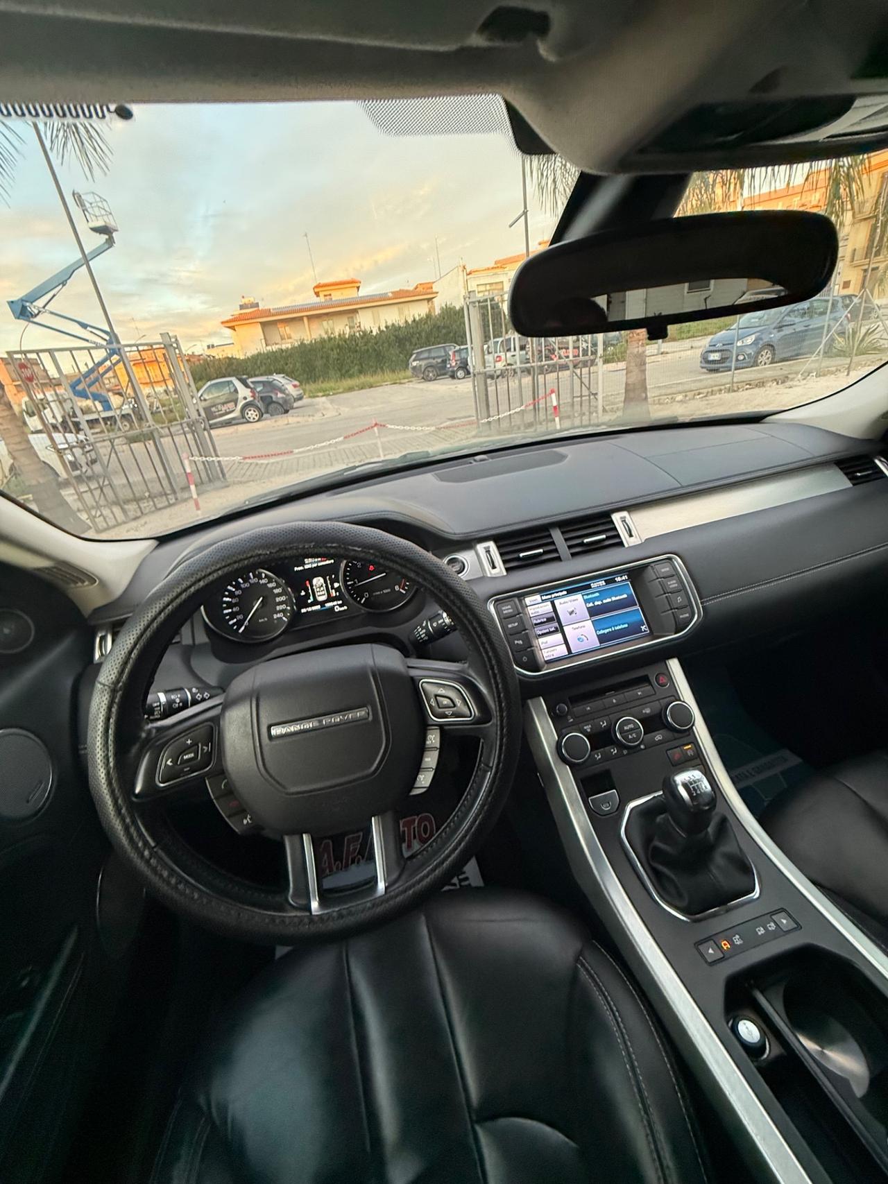 Land Rover Range Evoque 2.2 TD4 5p. Dynamic