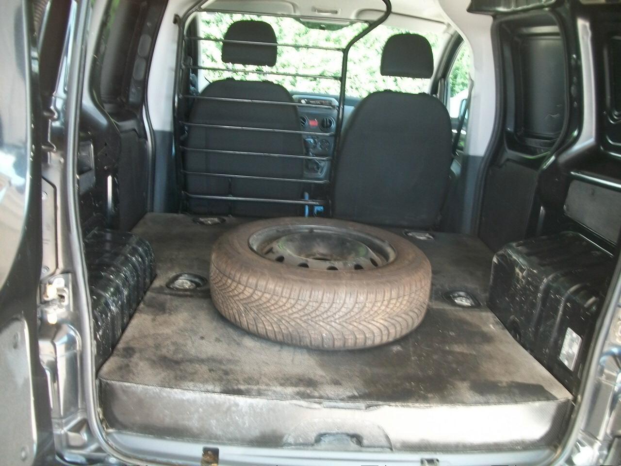 Fiat FIORINO CC 1400 BENZINA E METANO KM 159800 GARANZIA UN ANNO