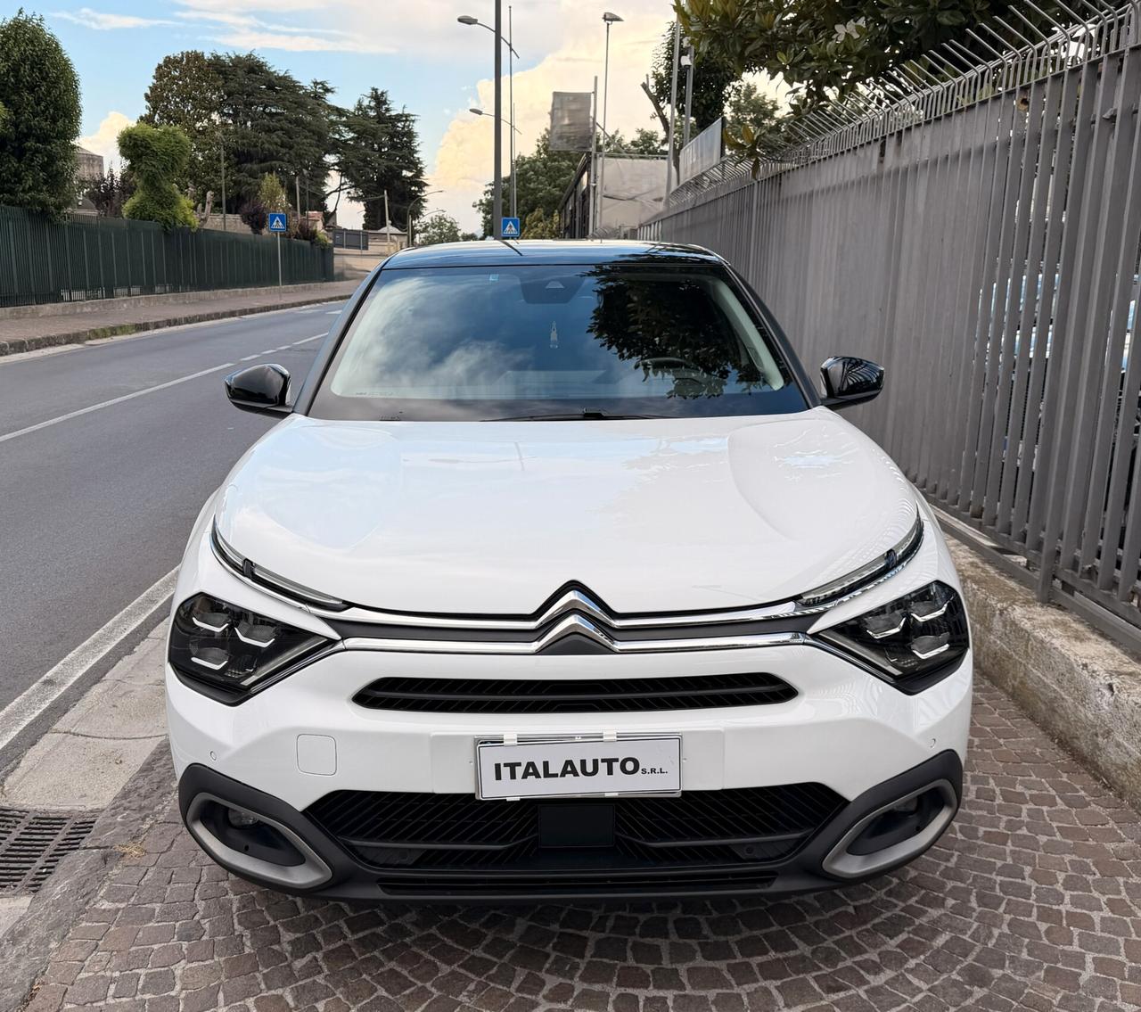 Citroen C4 PureTech 130 S&S Shine