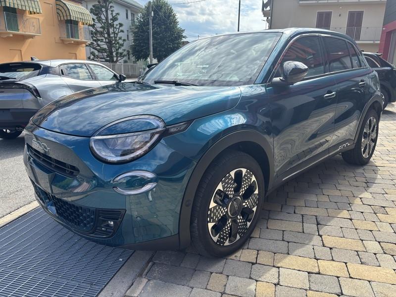 Fiat 600 1.2 hybrid La Prima 110cv auto LED-NAVI-18"
