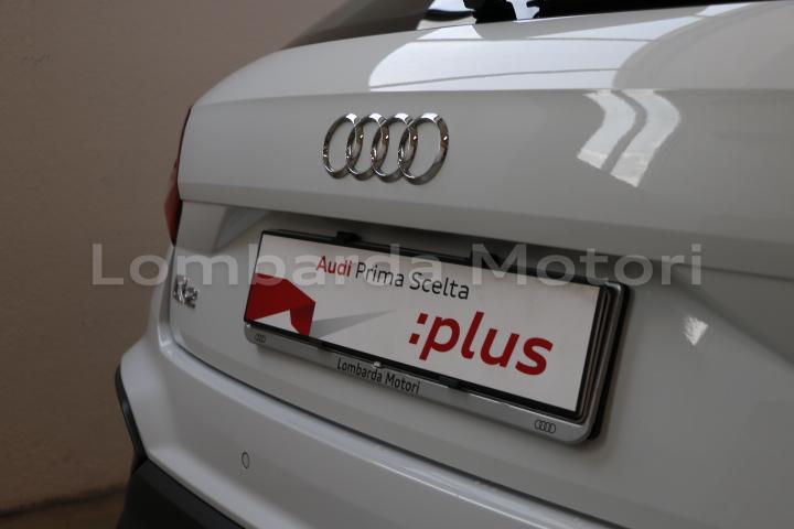 Audi Q2 30 2.0 tdi Business s-tronic