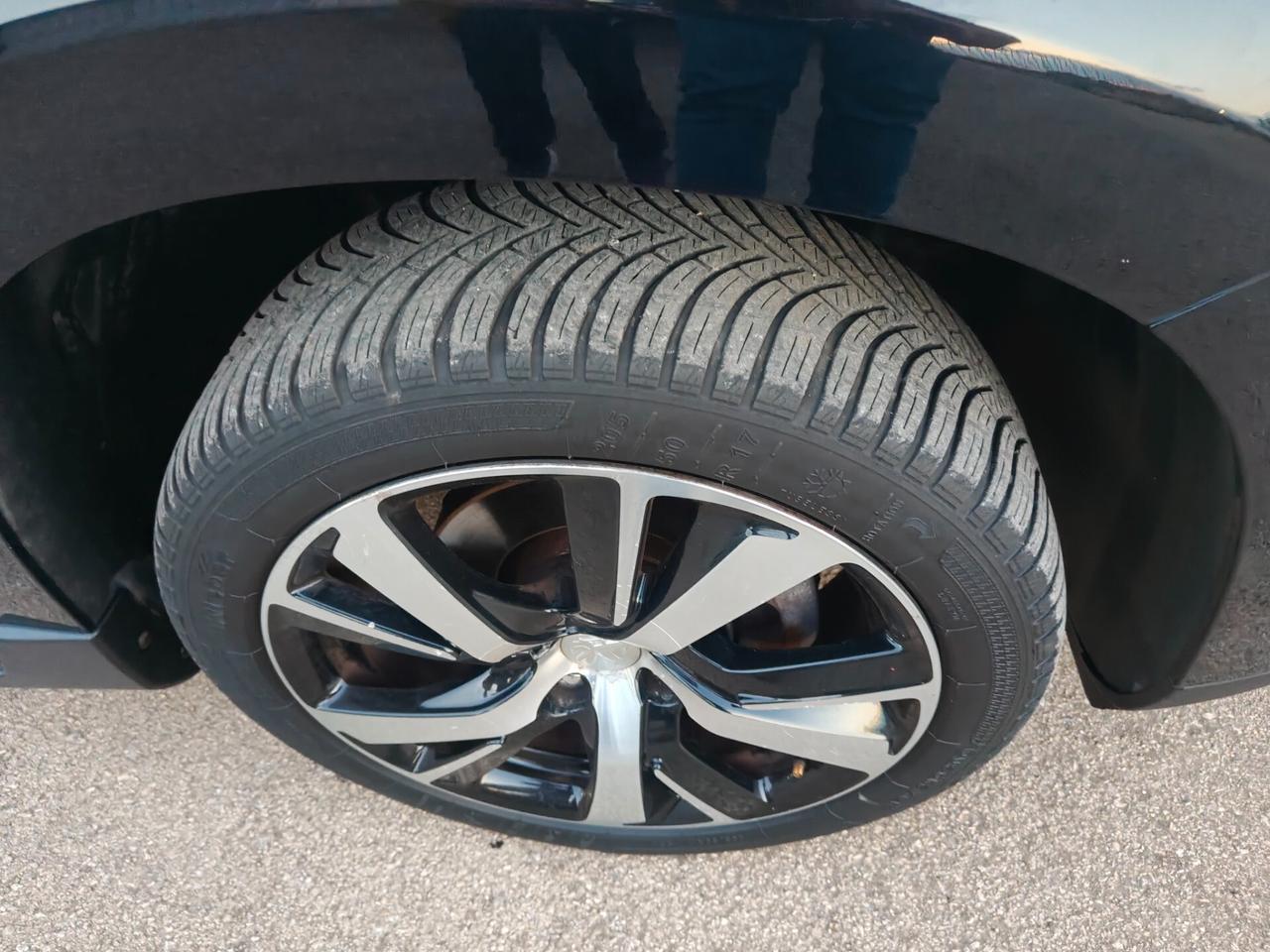 Peugeot 2008 1.6 e-HDi 115 CV Stop&Start Allure