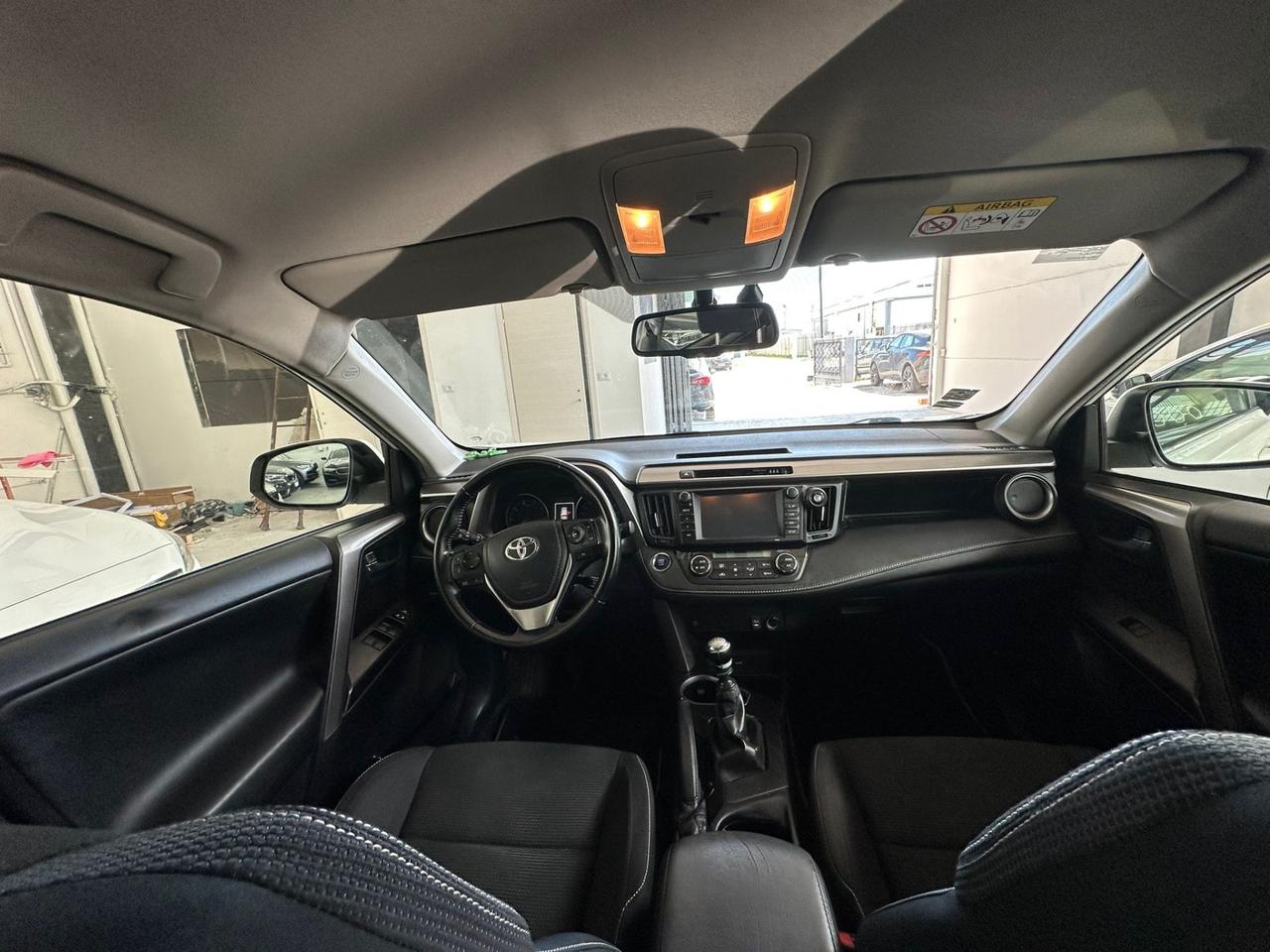 Toyota RAV 4 RAV4 2.0 D-4D 2WD Active