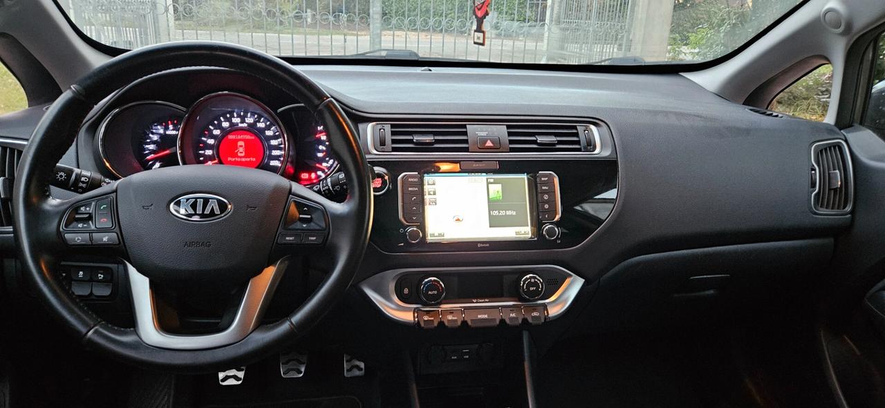 Kia Rio 1.1 CRDi 5p. Cool