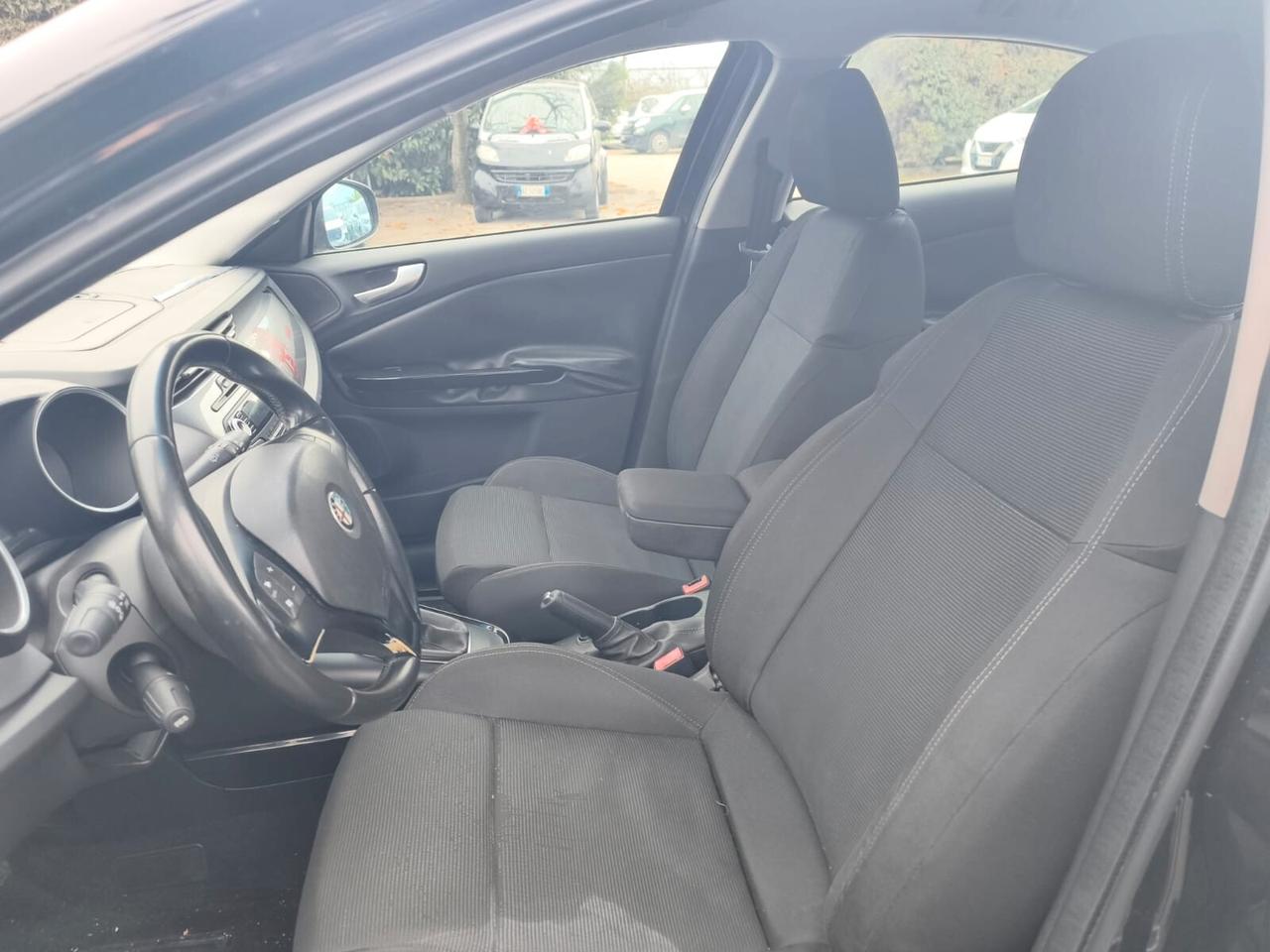 Alfa Romeo Giulietta 1.6 JTDm-2 105 CV Distinctive