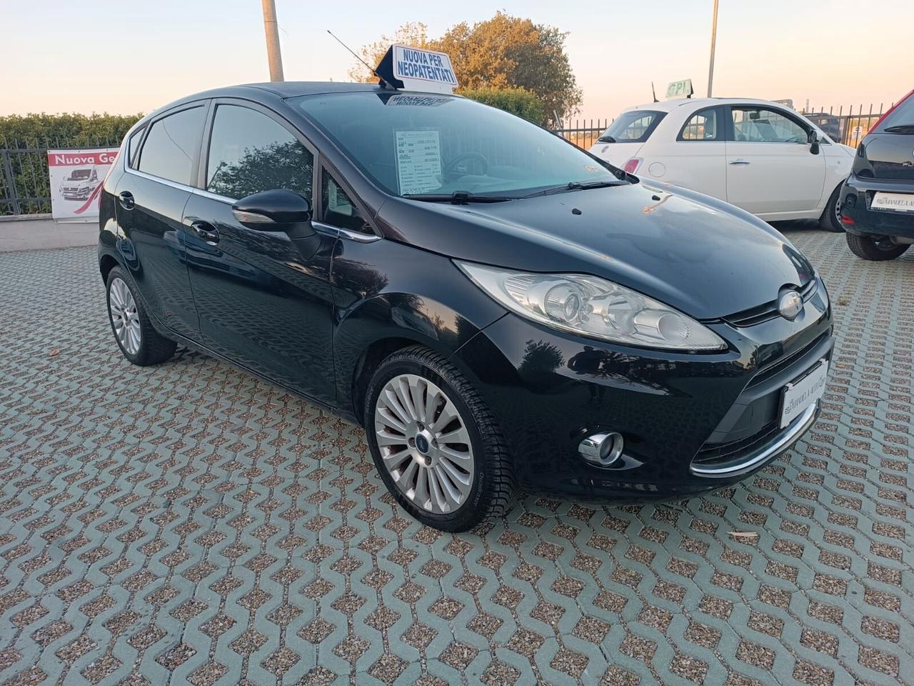 Ford Fiesta 1.2 Benzina-NEOPAT-132.000-2009