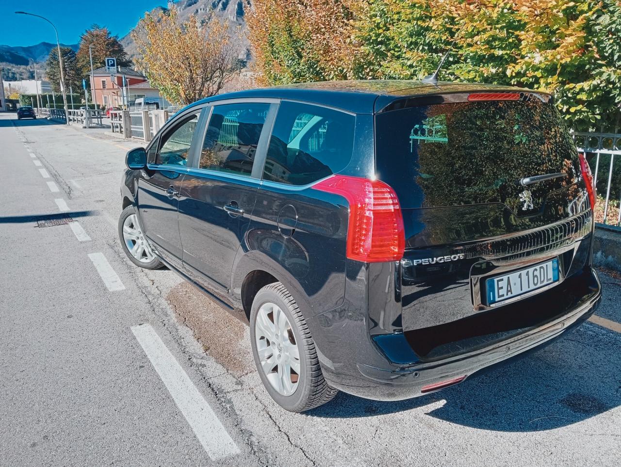 Peugeot 5008 2.0 HDi 150CV