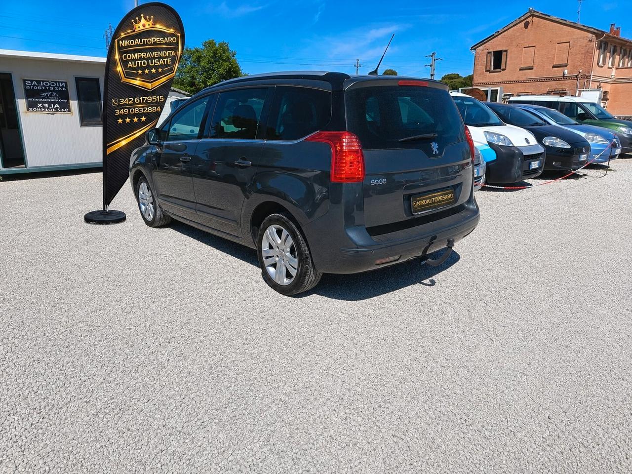 Peugeot 5008 2.0 HDi 150CV Business NAVI TETTO 5 POSTI GANCIO TRAINO HEAD-UP DISPlAY