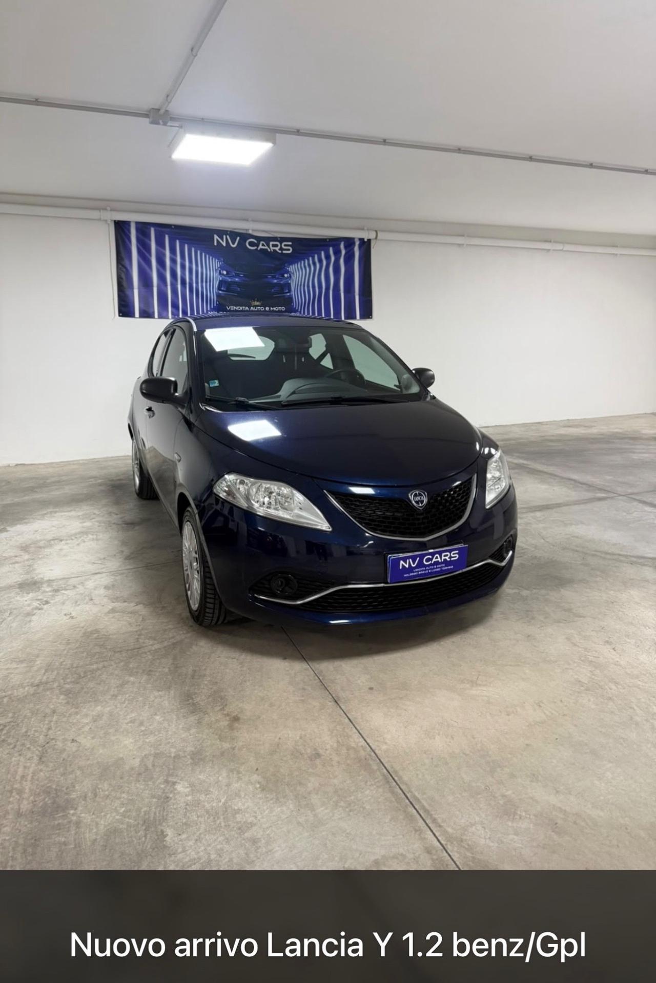 Lancia Ypsilon 1.2 69 CV 5 porte GPL Ecochic Platinum
