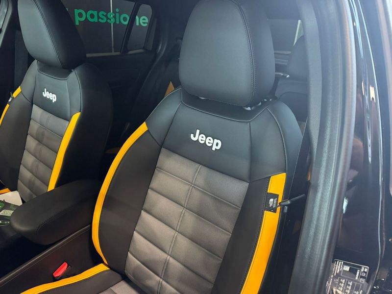 Jeep Avenger 1.2 turbo e-hybrid mhev The North Face 4xe 145cv edct6