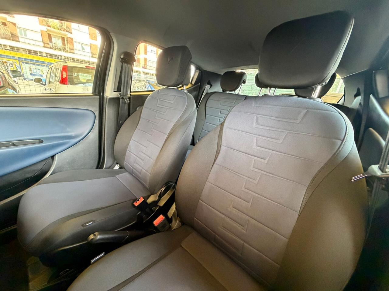 LANCIA YPSILON 1.0 HYBRID PLATINO **PREZZO REALE**