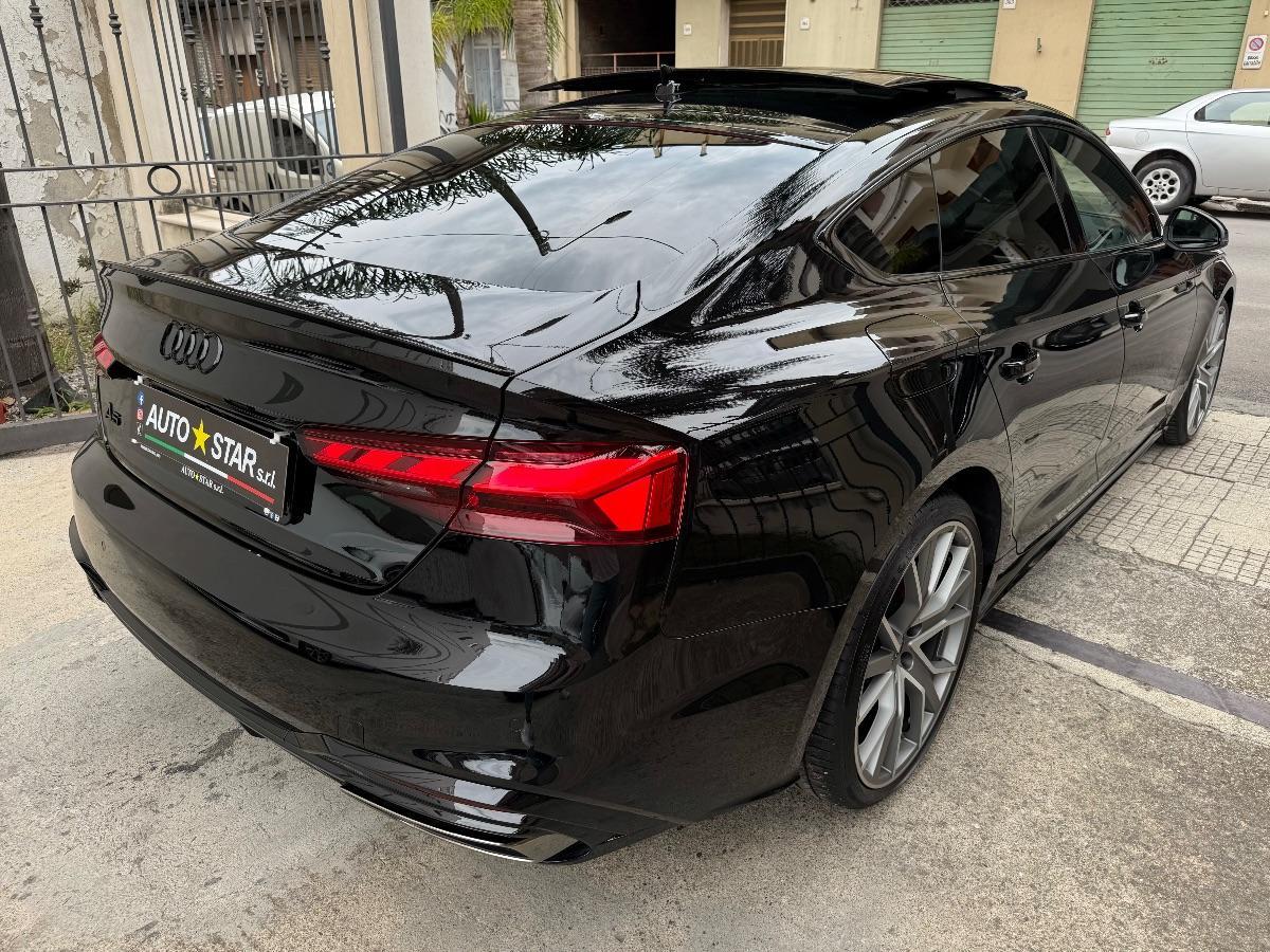 Audi A5 Sportback Identity Black 40 TDI S-Line 204CV