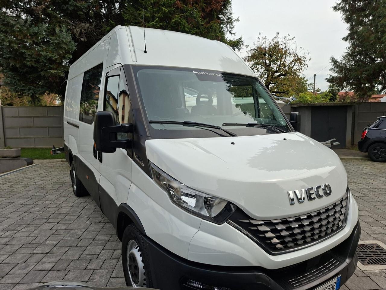 Iveco Daily 35C14 2.3MTJ PM-TA-DC 6posti MIXTO AUTOMATICO