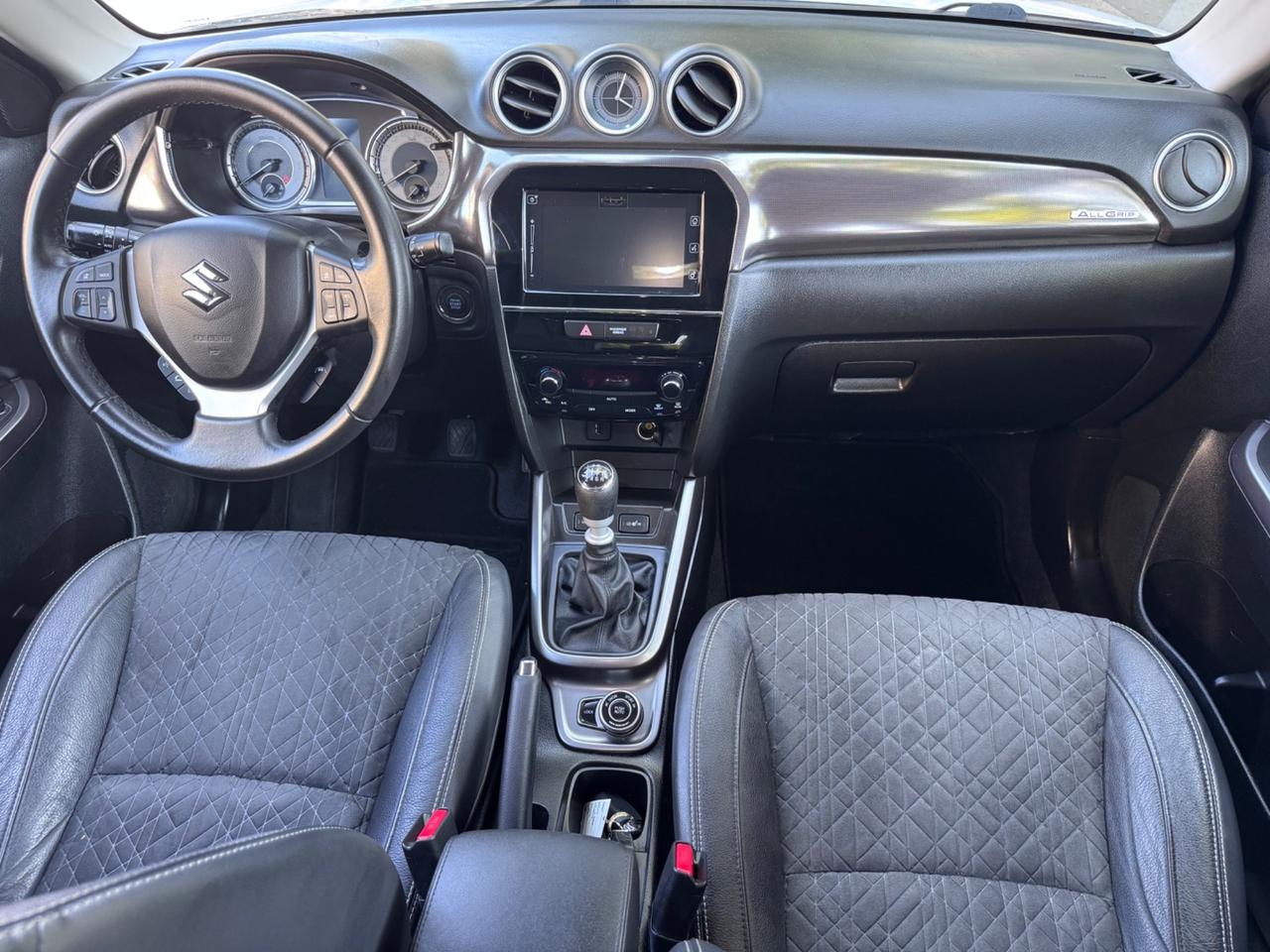 Suzuki Vitara 1.4 4WD gancio traino garanzia 12 mesi