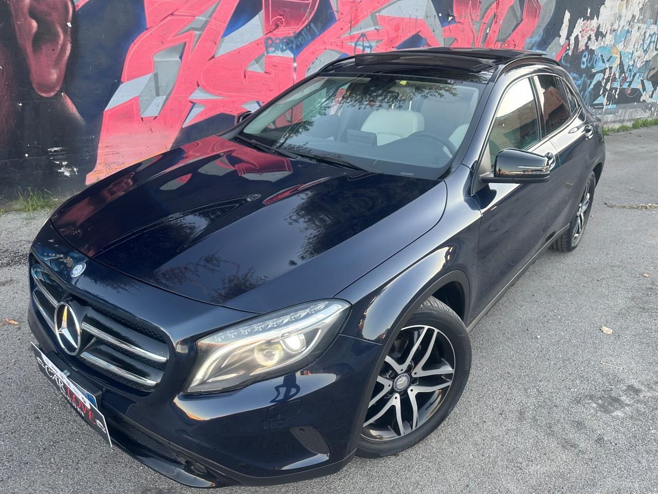 MERCEDES GLA 180 PREMIUM/AUT+TETTO+LED+NAVI+R.CAMERA