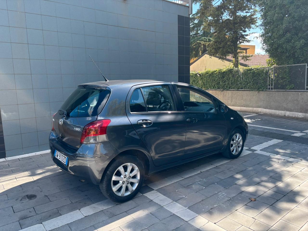 Toyota Yaris 1.4 D-4D DPF 5 porte Sol