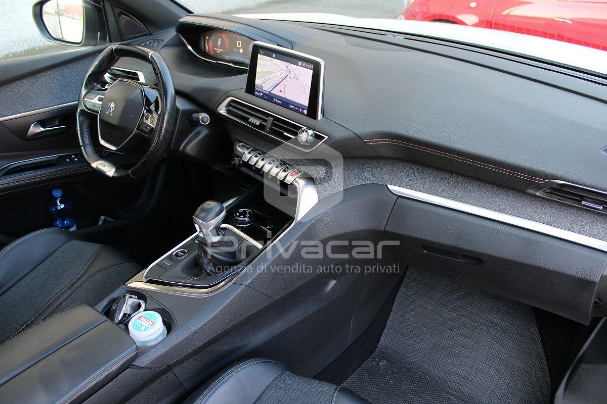 PEUGEOT 5008 BlueHDi 130 S&S GT Line