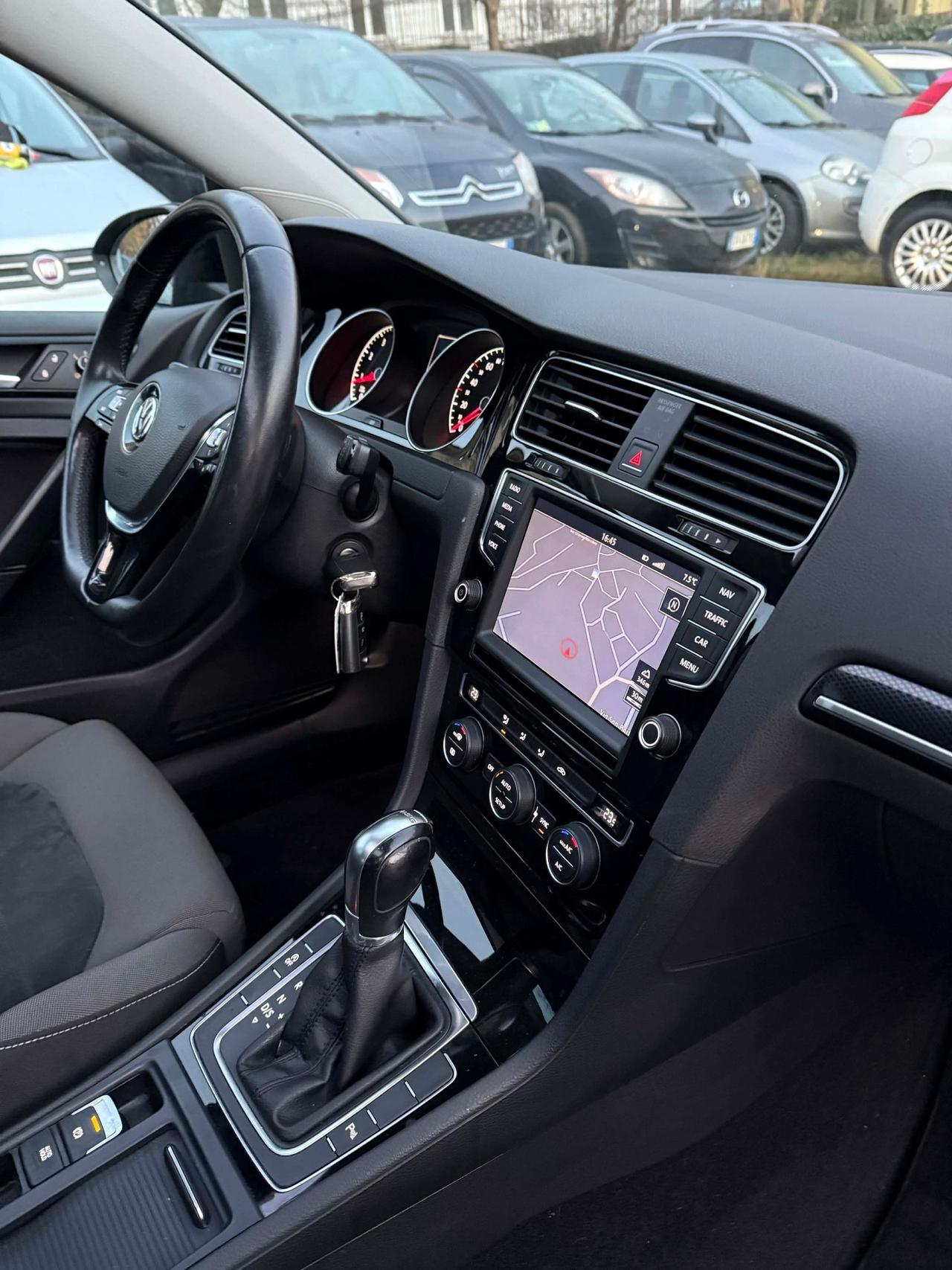 Volkswagen GOLF 1.4 TSI 140 CV DSG 5p HIGHLINE TETTO