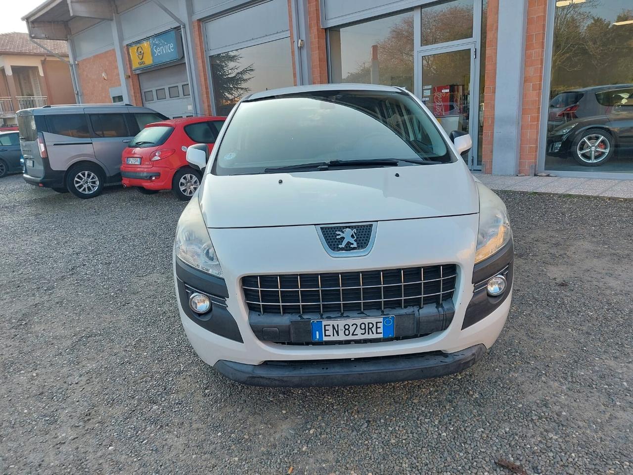 Peugeot 3008 1.6 HDi 112CV 12 MESI GARANZIA