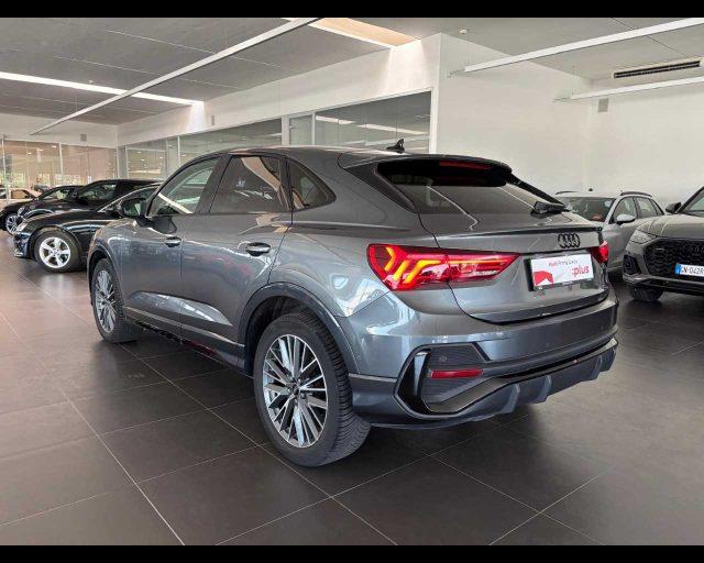 AUDI Q3 SPB 35 TDI S tronic S line edition