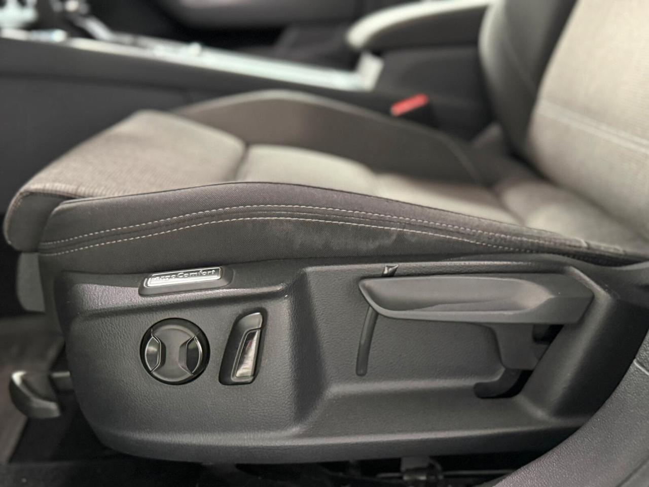 Volkswagen Passat Variant 2.0 TDI DSG Executive BlueMotion Tech.