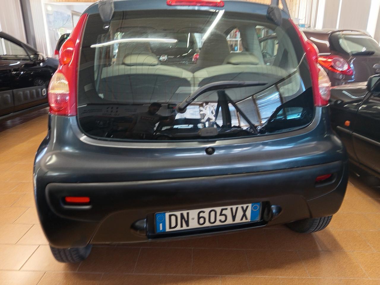 Peugeot 107 1.0 68CV 3p. Sweet Years ok neopatentati