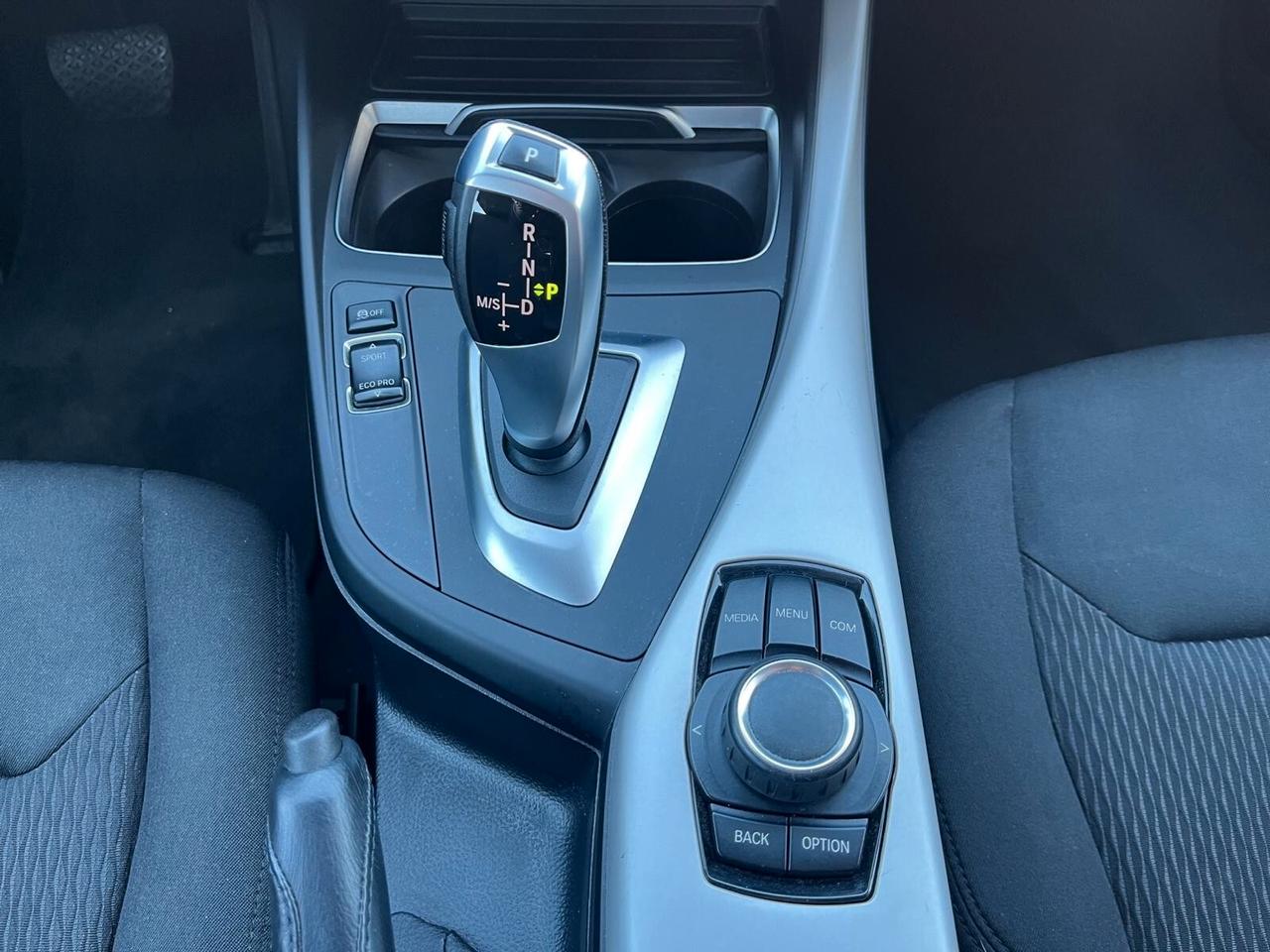 Bmw 116d 5p. Advantage Auto.