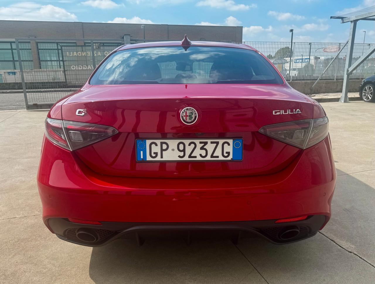 Alfa Romeo Giulia 2.2 Turbodiesel 210 CV AT8 AWD Q4 Veloce
