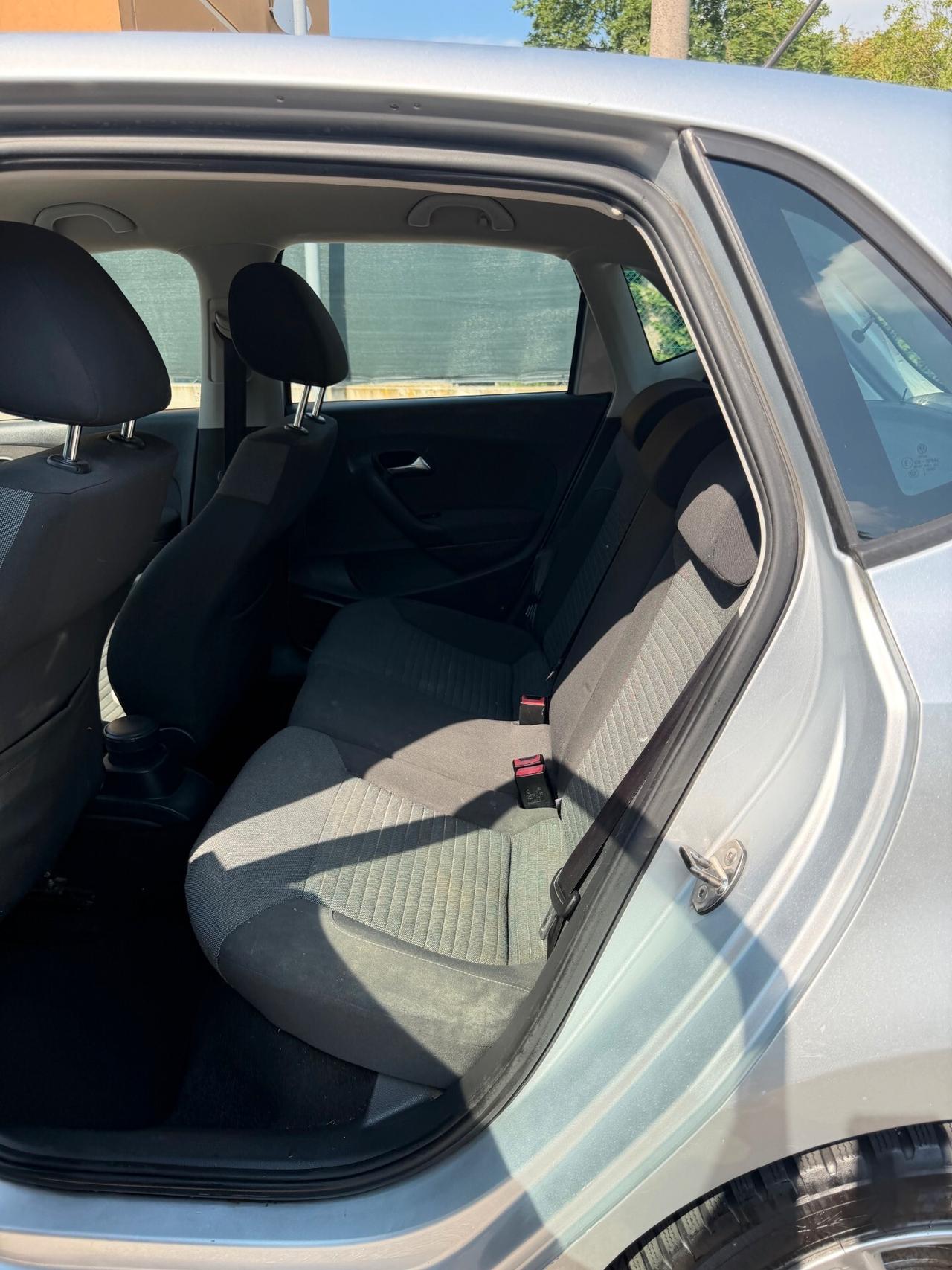 Volkswagen Polo 1.2 Gpl - NEOPATENTATI - 12 MESI DI GARANZIA -