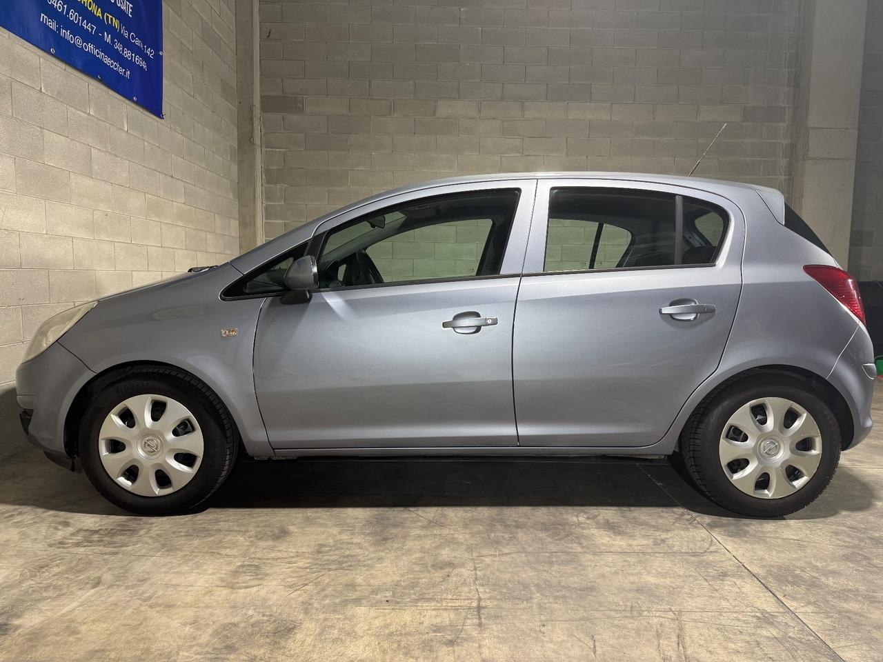 Opel Corsa 1.2 80cv 5 porte 81.000KM