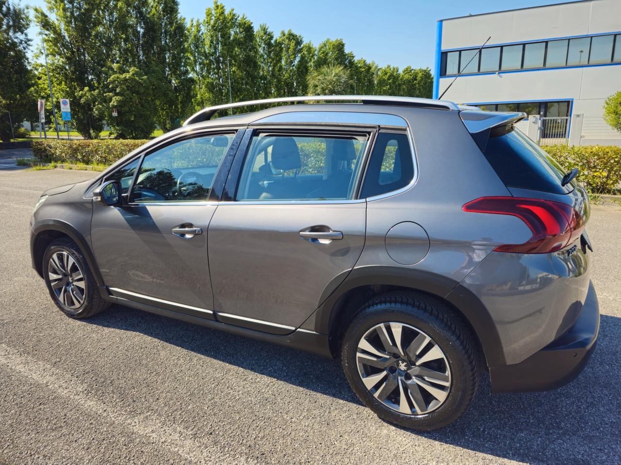 PEUGEOT 2008 1.2 BENZINA - KM CERTIFICATI