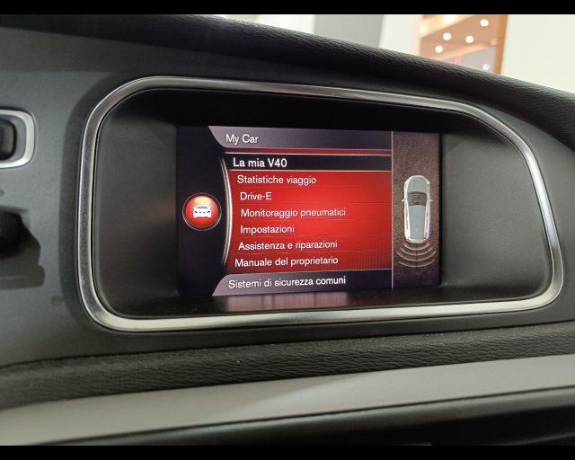 VOLVO V40 D2 Kinetic