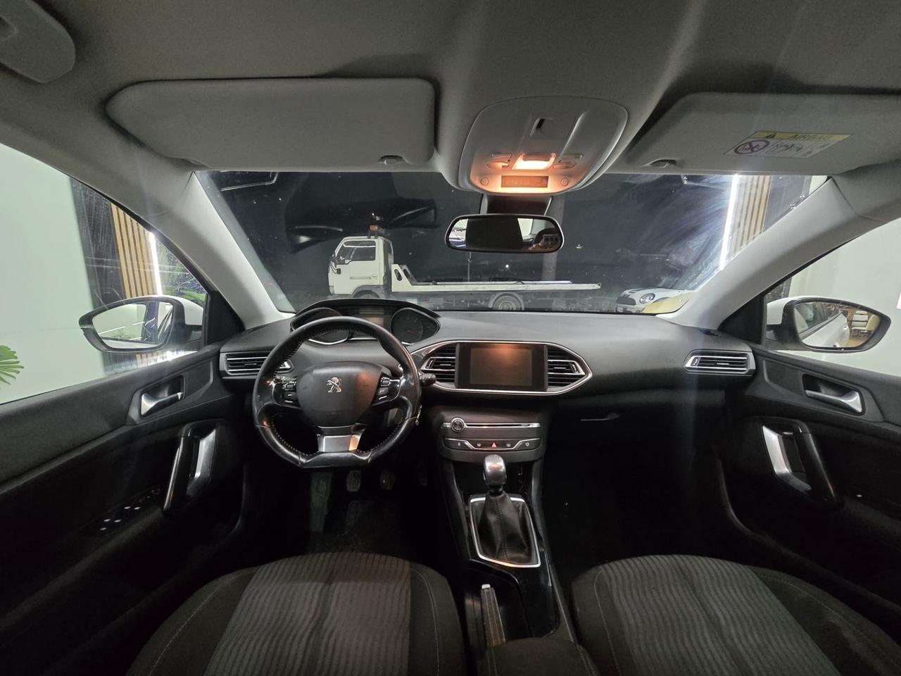 Peugeot 308 BlueHDi 120 S&S SW Business