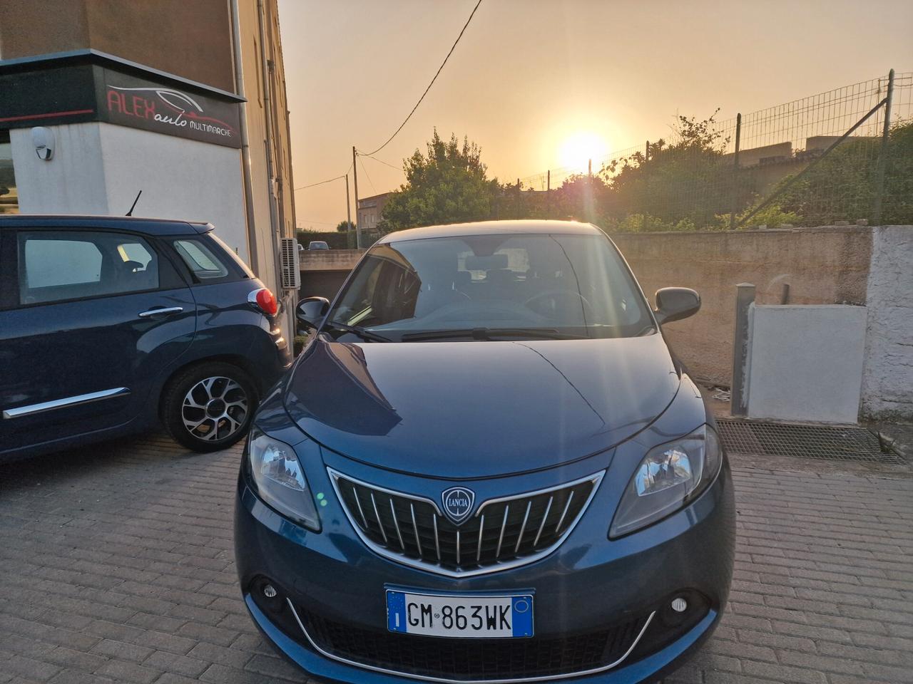 Lancia Ypsilon 1.0 FireFly 5 porte S&S Hybrid Alberta Ferretti