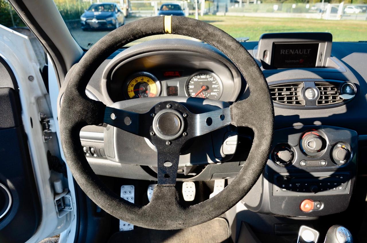 RENAULT CLIO RS 3p 2.0 203cv, PERMUTE