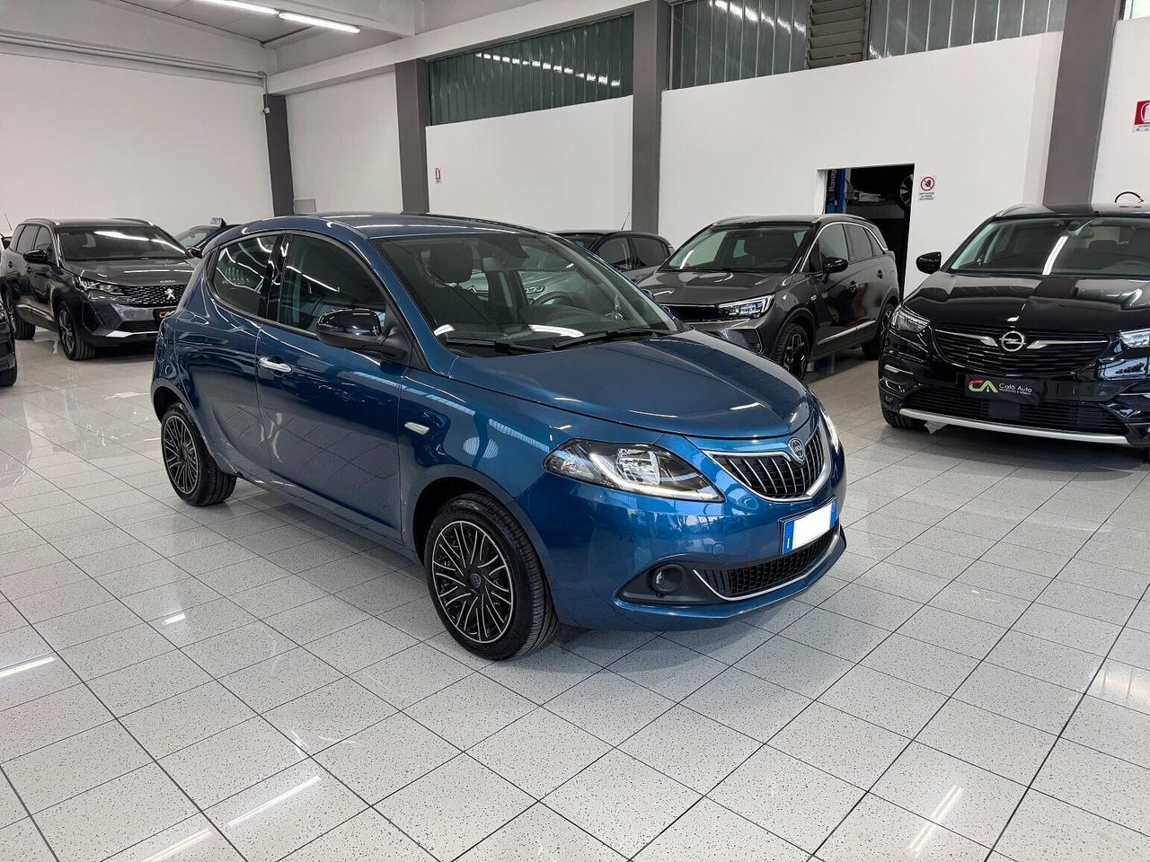 Ypsilon 1.0Hybrid Gold CAR PLAY PARI NUOVO!!!!!!!